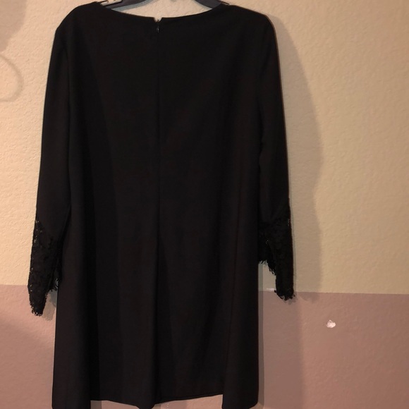 Cremieux lace bell sleeve flowy dress - Picture 2 of 7